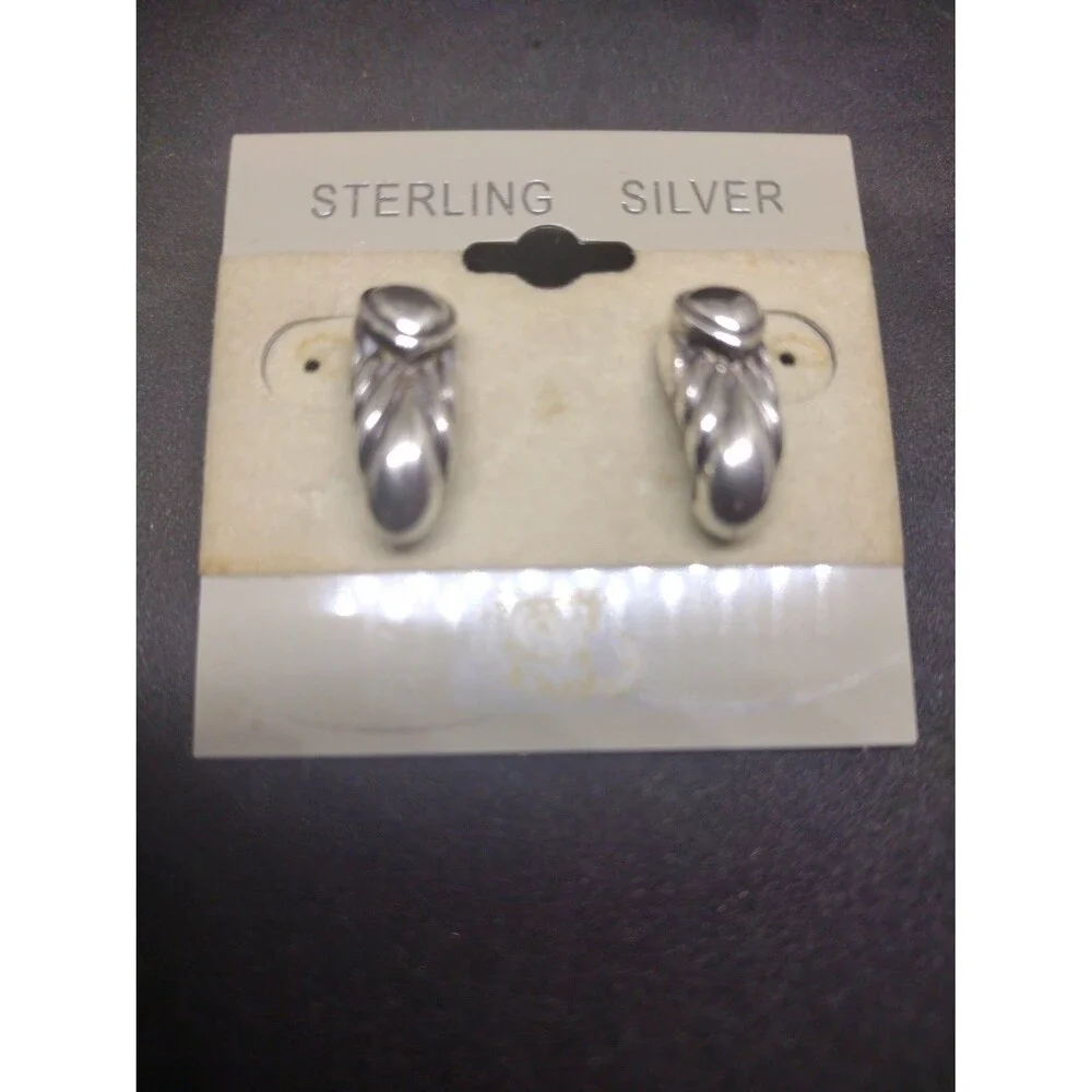 Vintage Sterling Silver Ridged Puffy Dangle Earrings